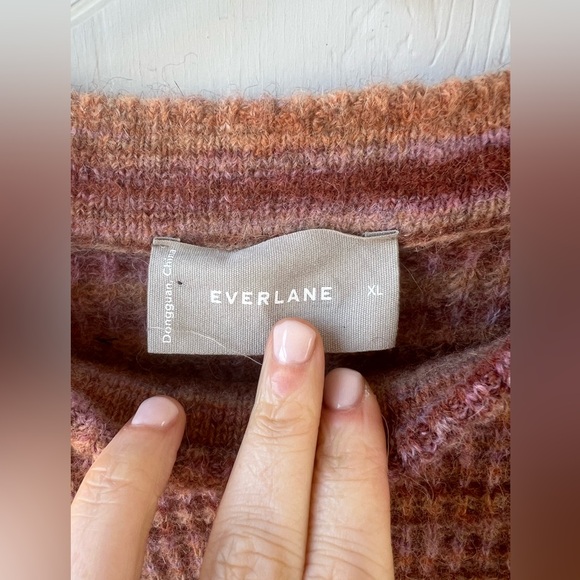 EVERLANE Cocoon Crew Neck Alpaca Sweater - Red Tonal (size XL) - Picture 10 of 13